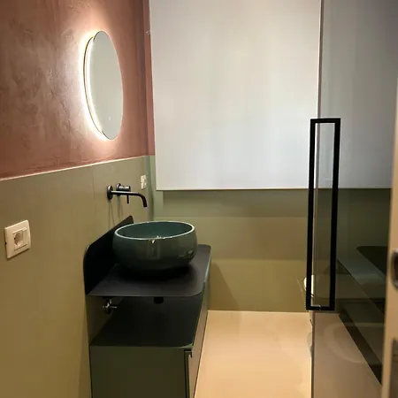 Di Design Vicino Alla Metropolitana *